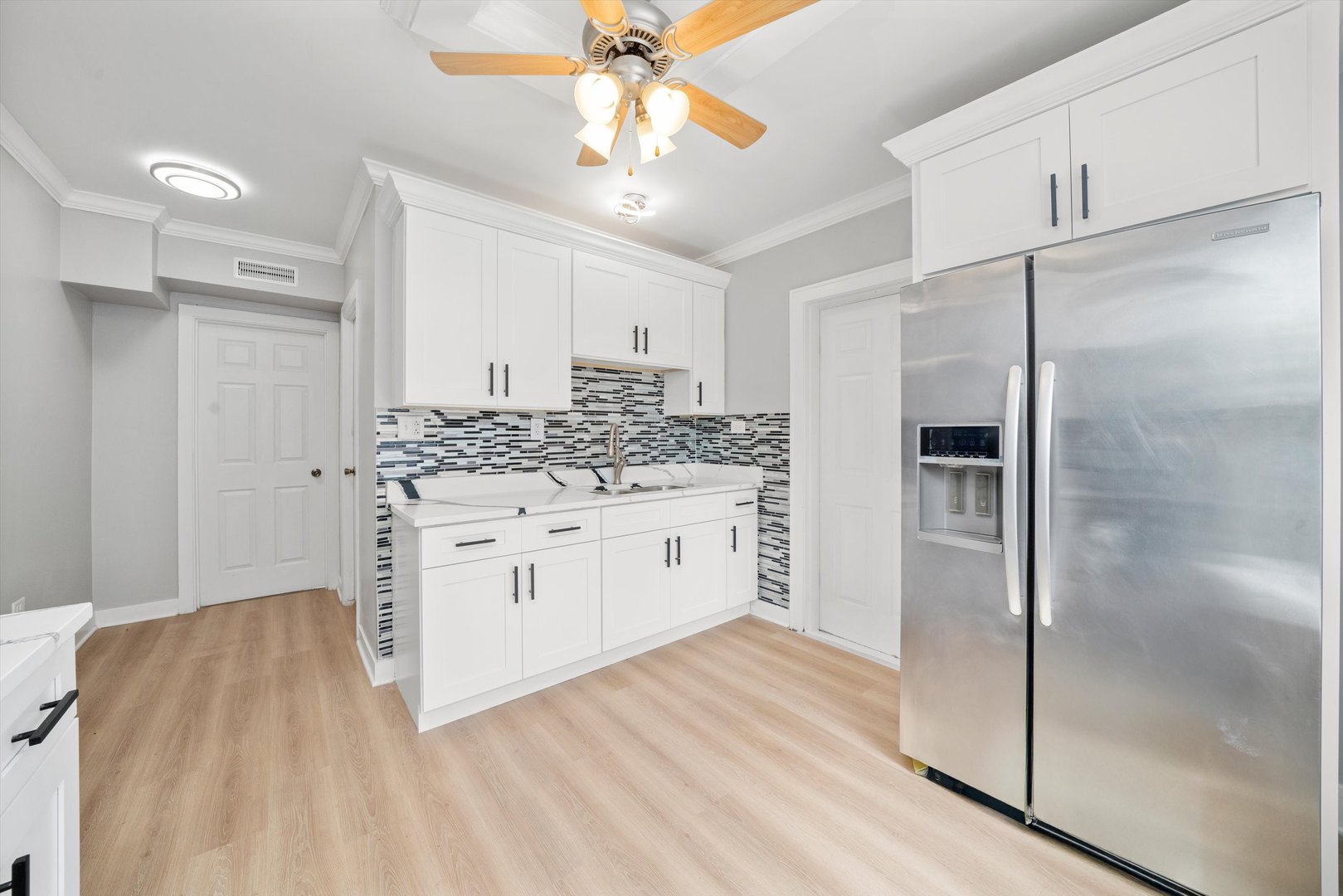 500 Engle Street, Dolton, IL 60419