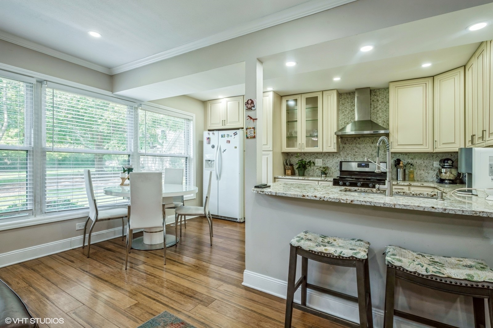 1138 Inverrary Lane, Deerfield, IL 60015