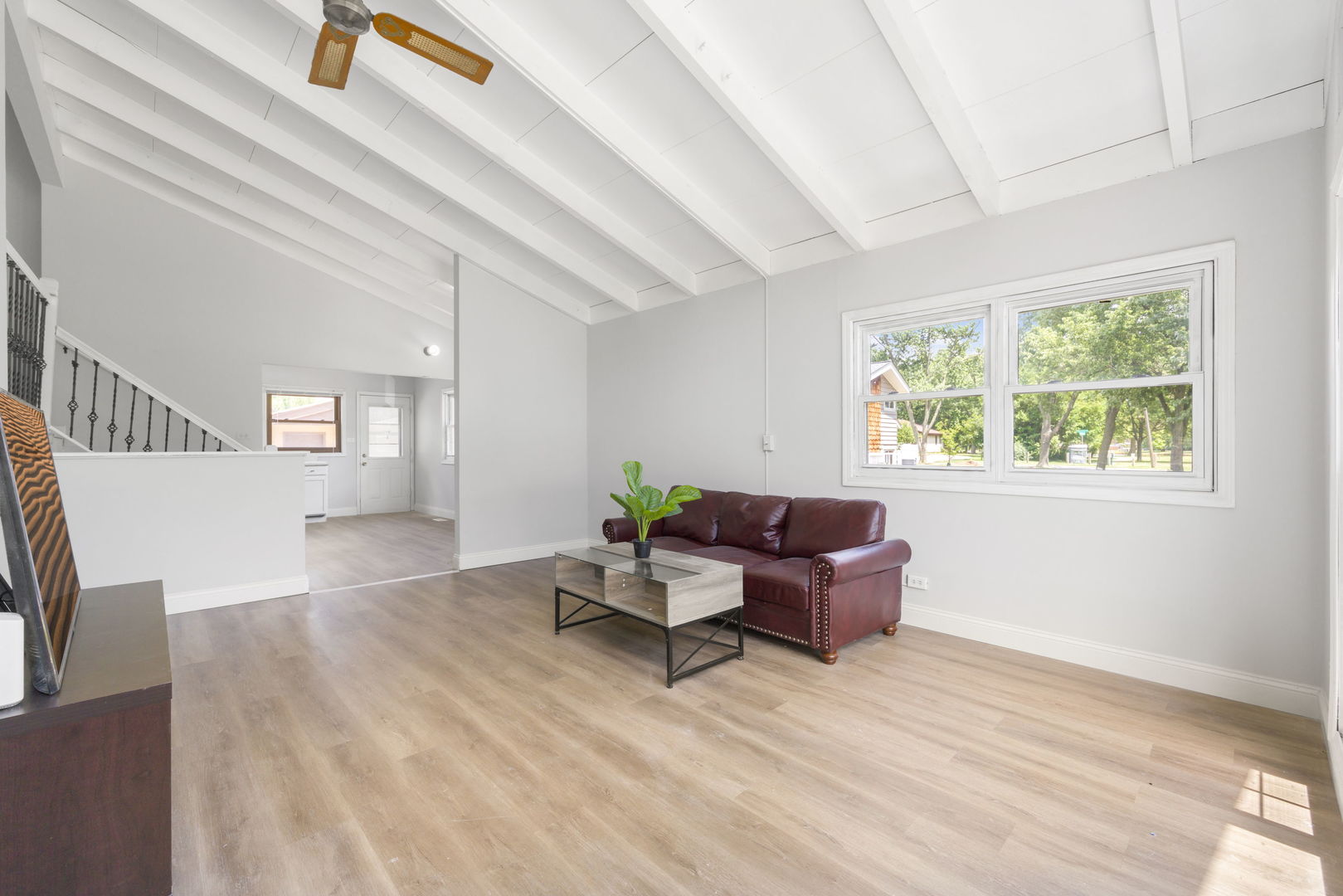 720 W Terrace Street, Villa Park, IL 60181