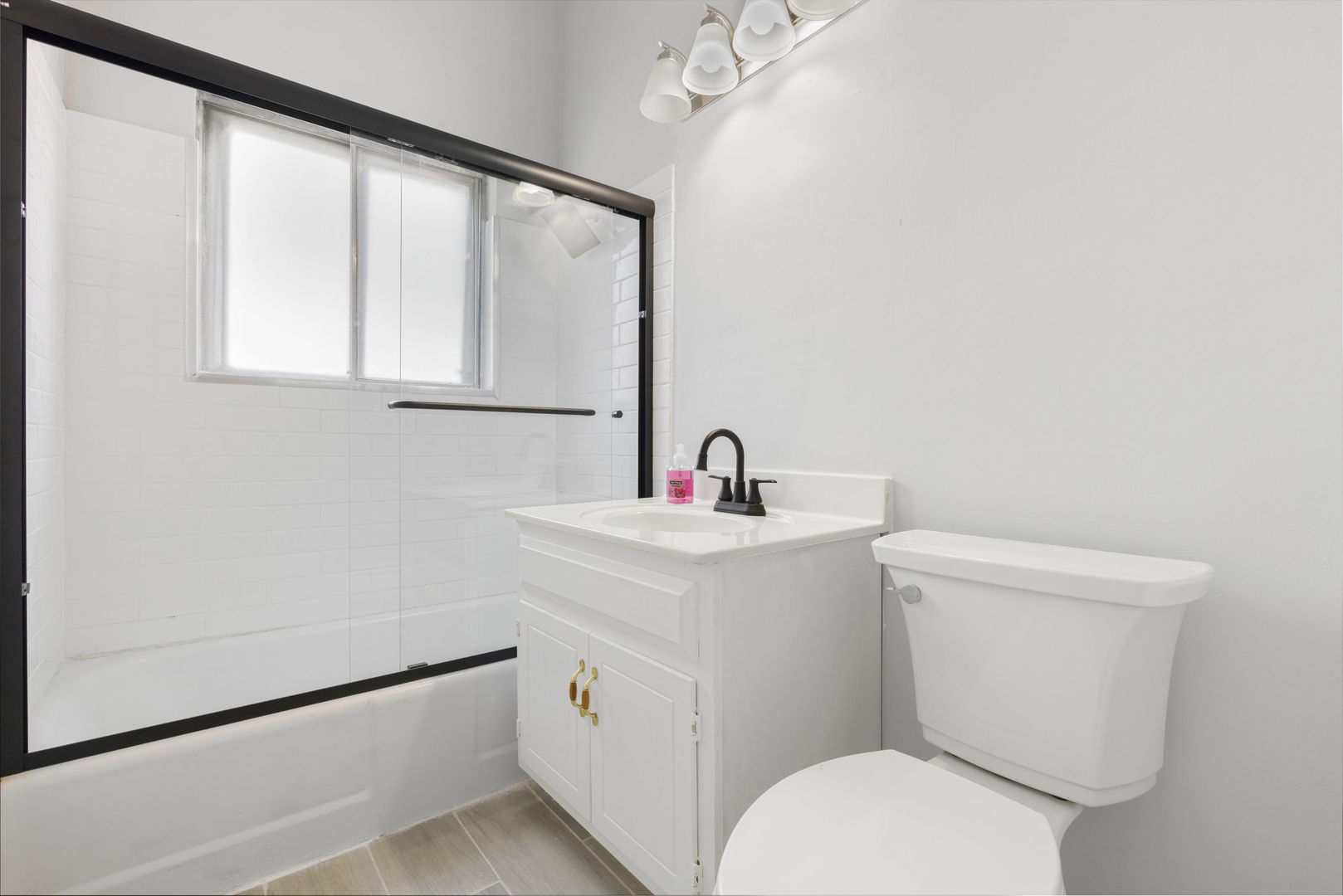 720 W Terrace Street, Villa Park, IL 60181