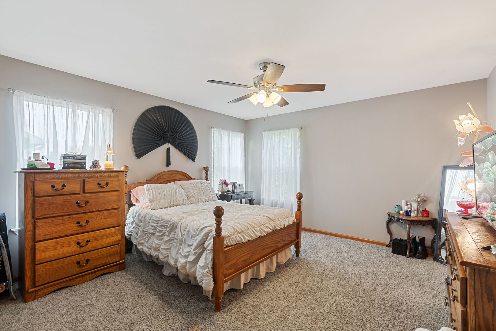 1717 Hoover Trail, McHenry, IL 60051