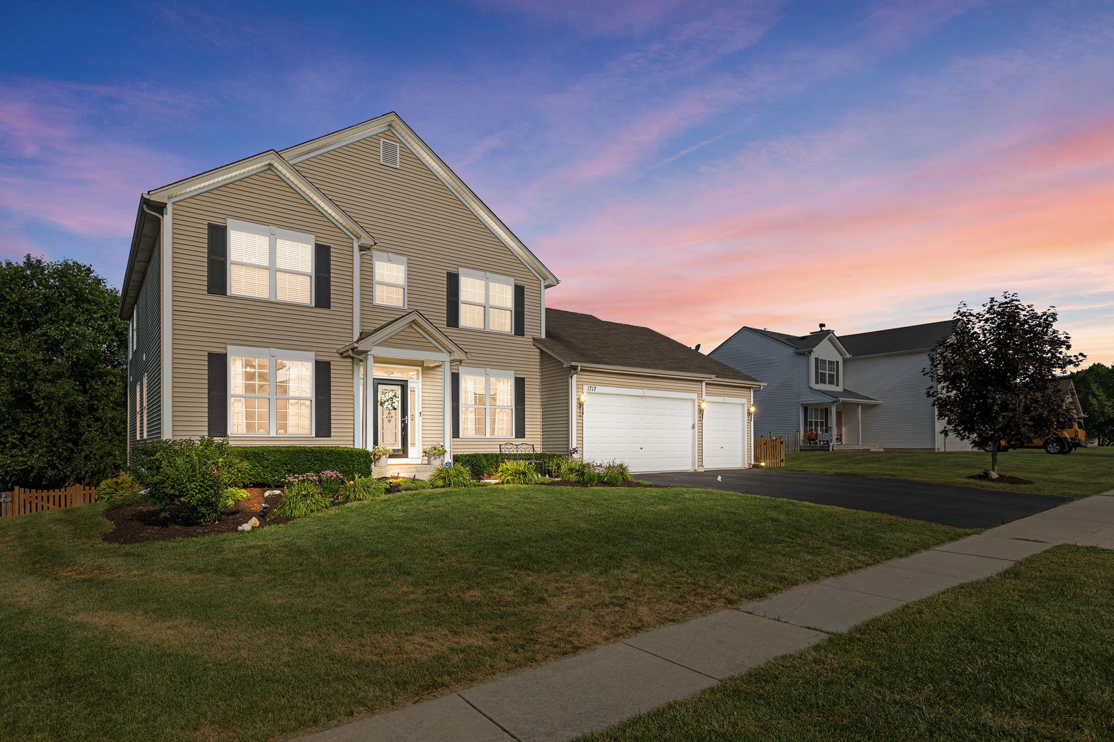 1717 Hoover Trail, McHenry, IL 60051
