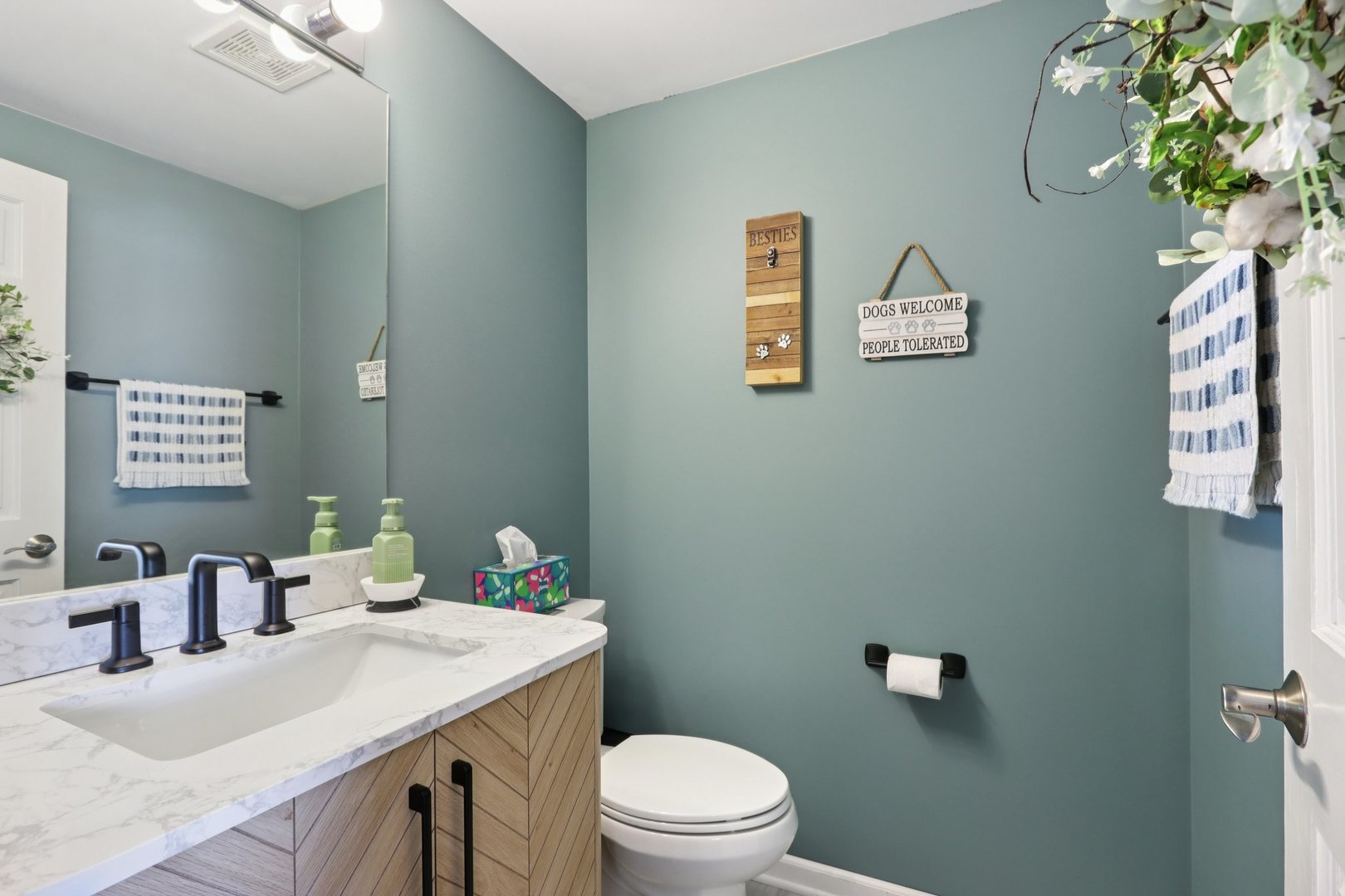 406 Cary Woods Circle, Cary, IL 60013