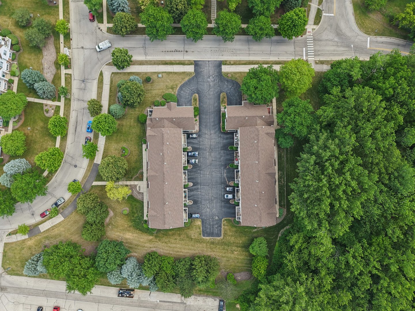 406 Cary Woods Circle, Cary, IL 60013