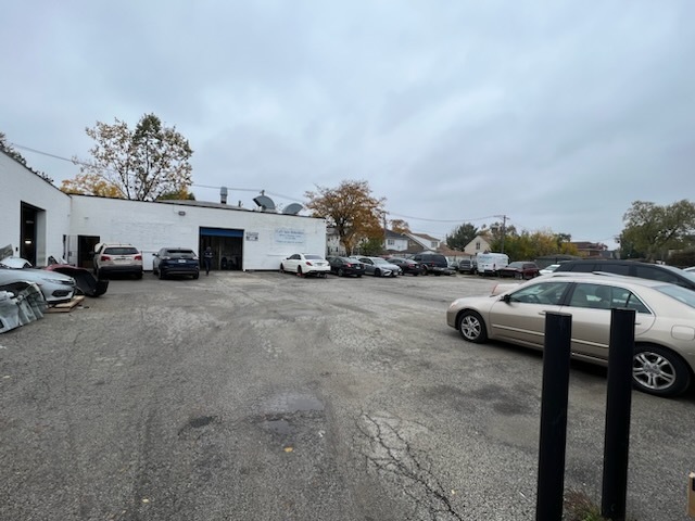 10534 S michigan Avenue, Chicago, IL 60628