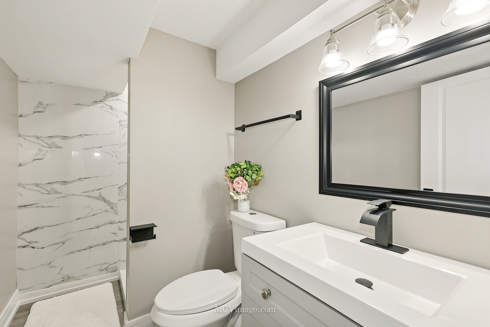 5069 W Van Buren Street, Chicago, IL 60644