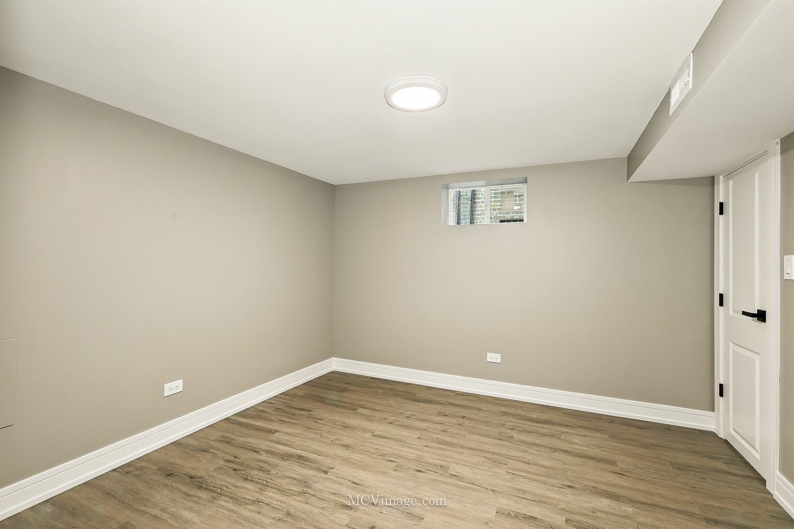 5069 W Van Buren Street, Chicago, IL 60644
