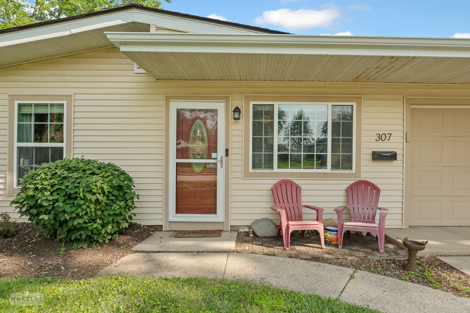 307 John Street, North Aurora, IL 60542