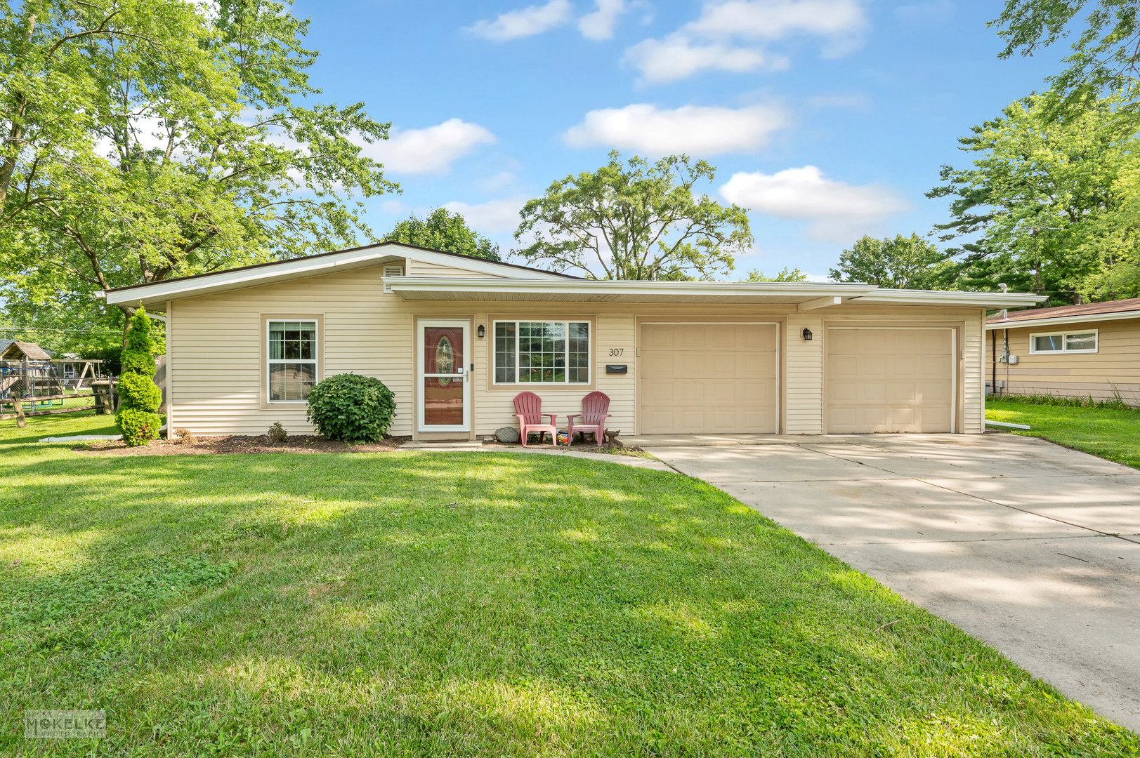 307 John Street, North Aurora, IL 60542