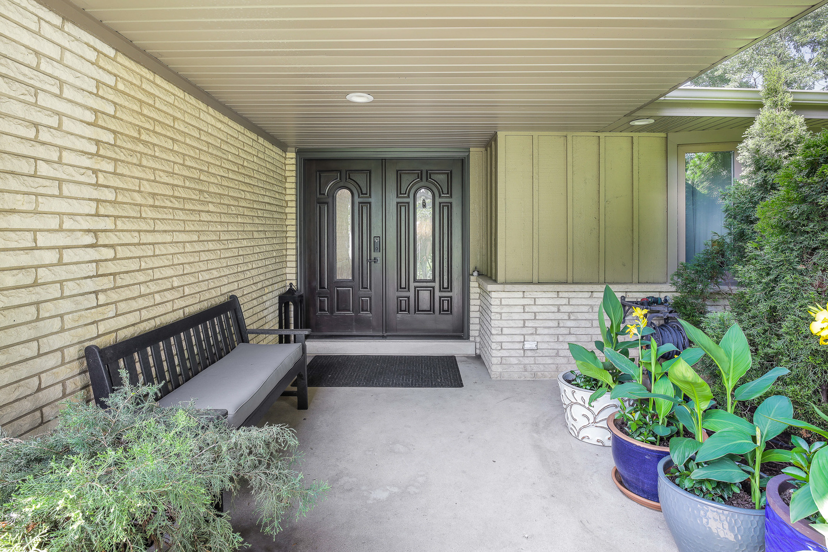 372 Longacres Lane, Palatine, IL 60067
