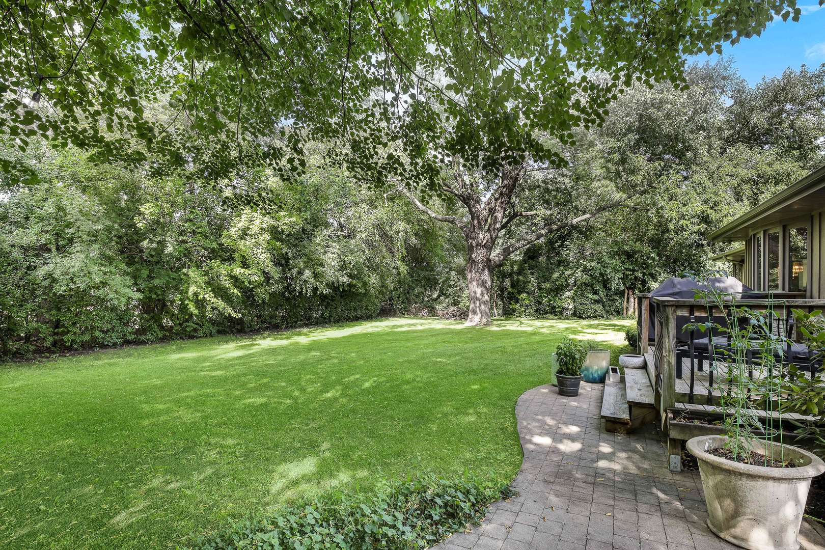 372 Longacres Lane, Palatine, IL 60067