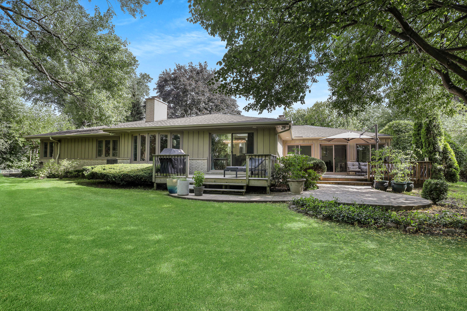 372 Longacres Lane, Palatine, IL 60067