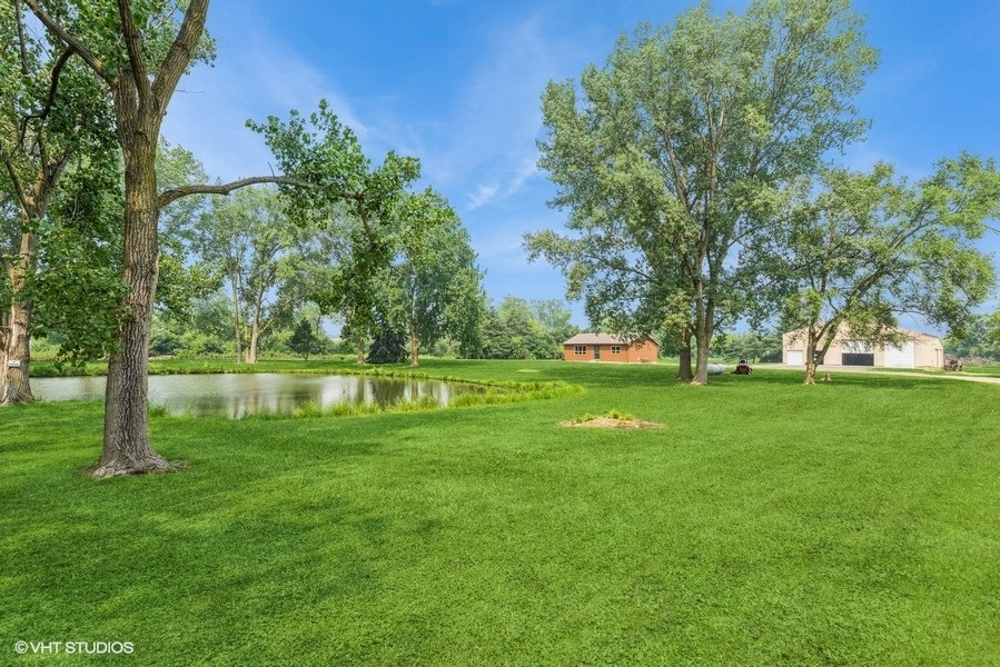13530 W Adams Road, Wadsworth, IL 60083