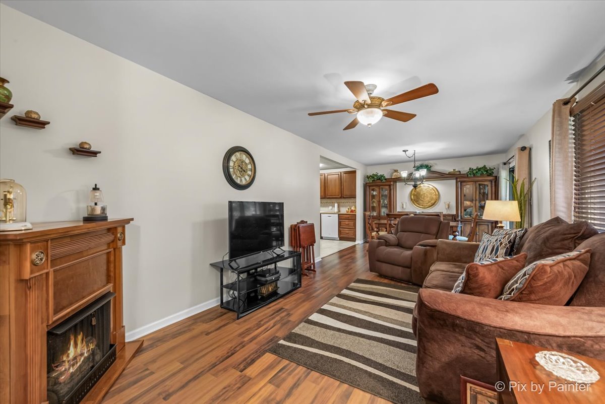 4716 W Oakwood Drive #2, McHenry, IL 60050