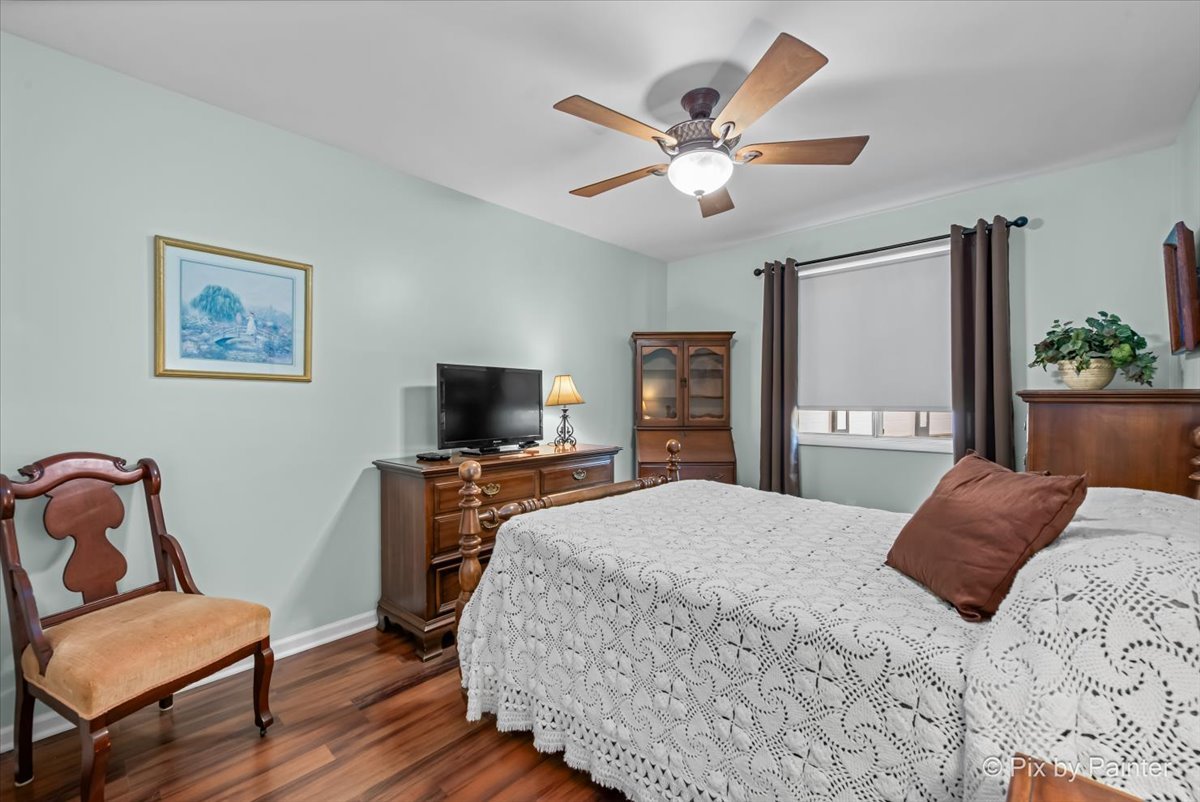 4716 W Oakwood Drive #2, McHenry, IL 60050