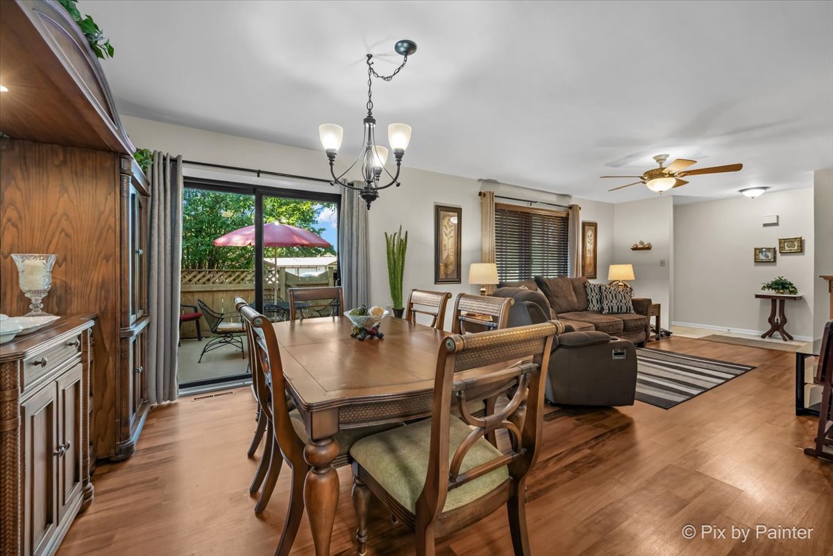 4716 W Oakwood Drive #2, McHenry, IL 60050
