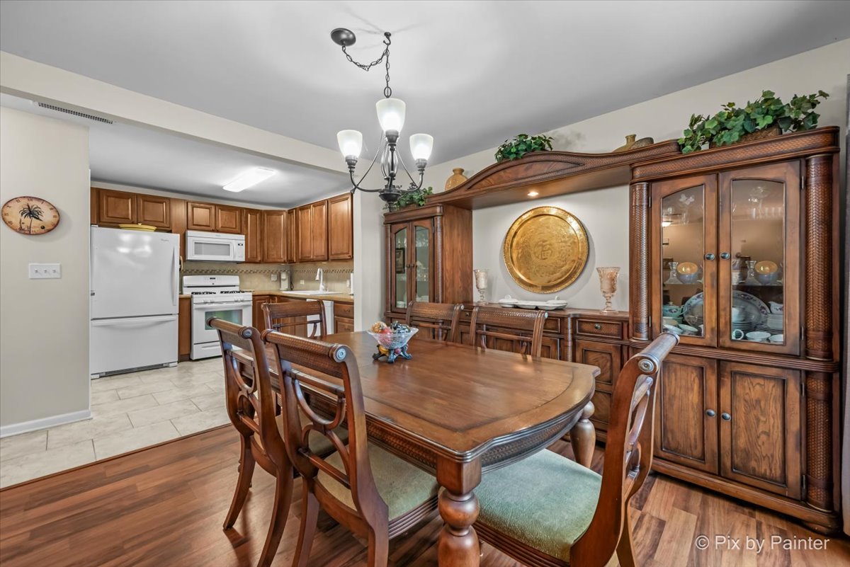 4716 W Oakwood Drive #2, McHenry, IL 60050