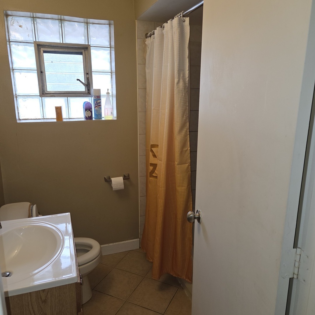 15603 Marshfield Avenue, Harvey, IL 60426