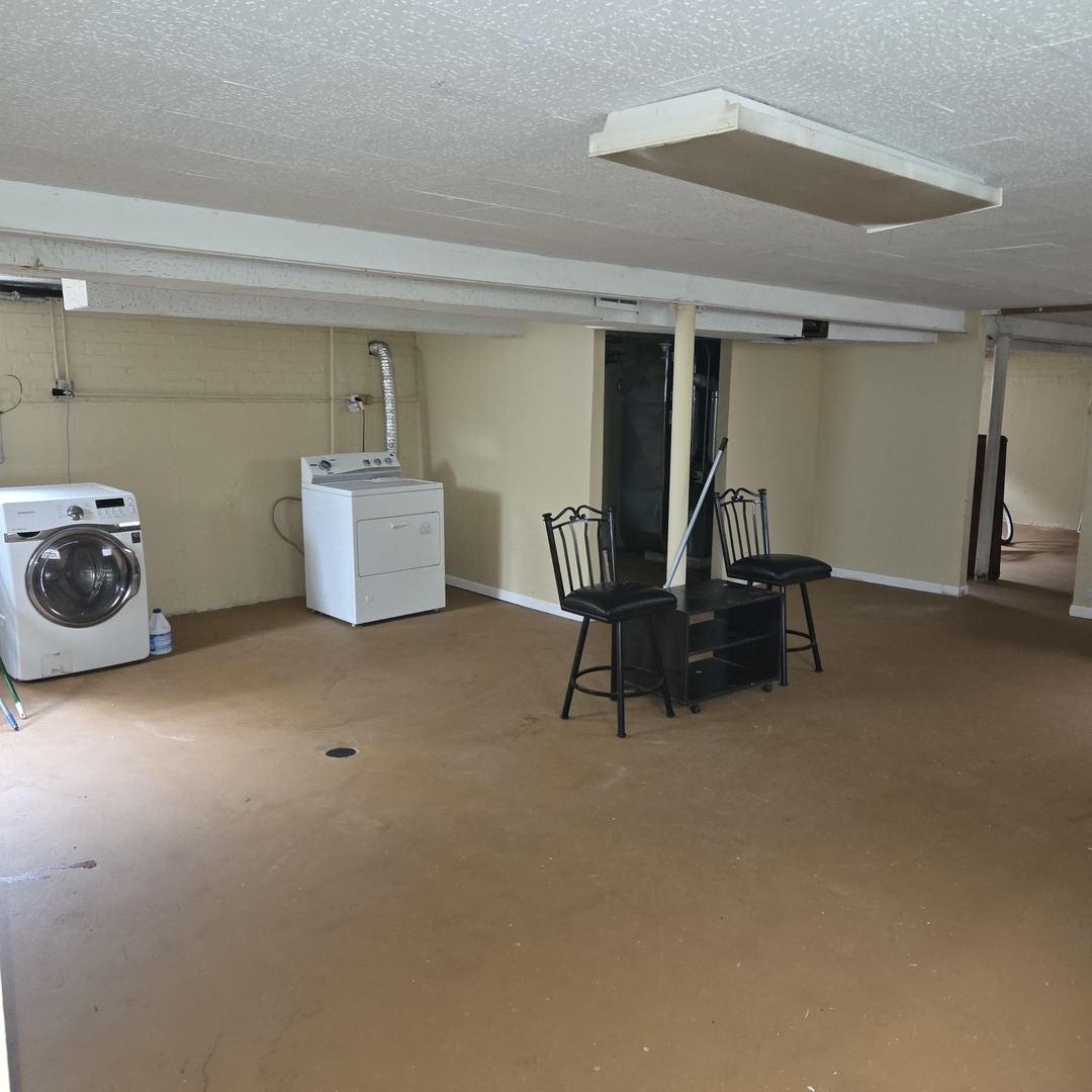 15603 Marshfield Avenue, Harvey, IL 60426