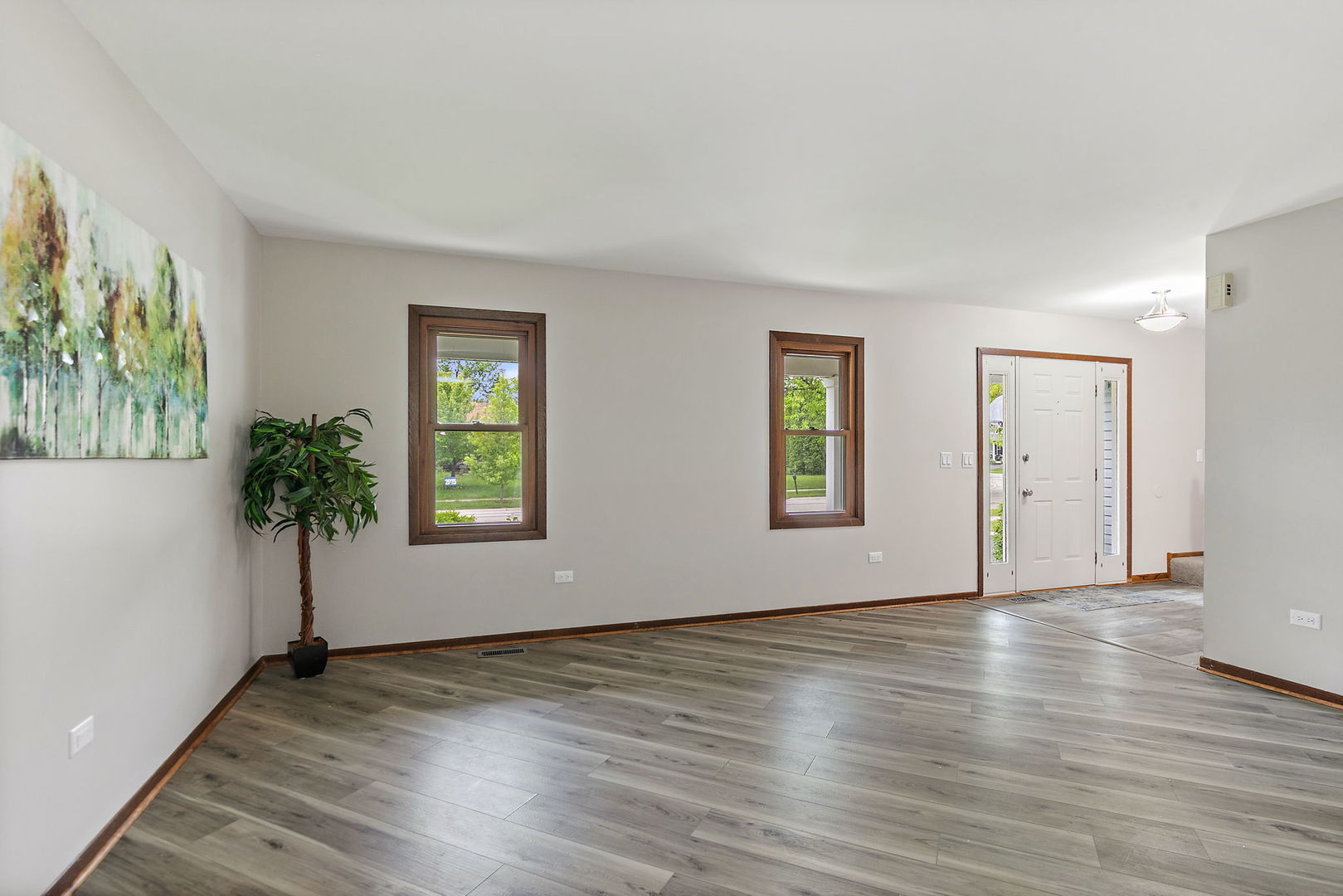 36 Shore Drive, Schaumburg, IL 60193