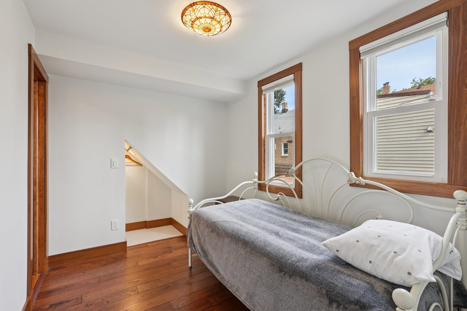 1313 Scoville Avenue, Berwyn, IL 60402