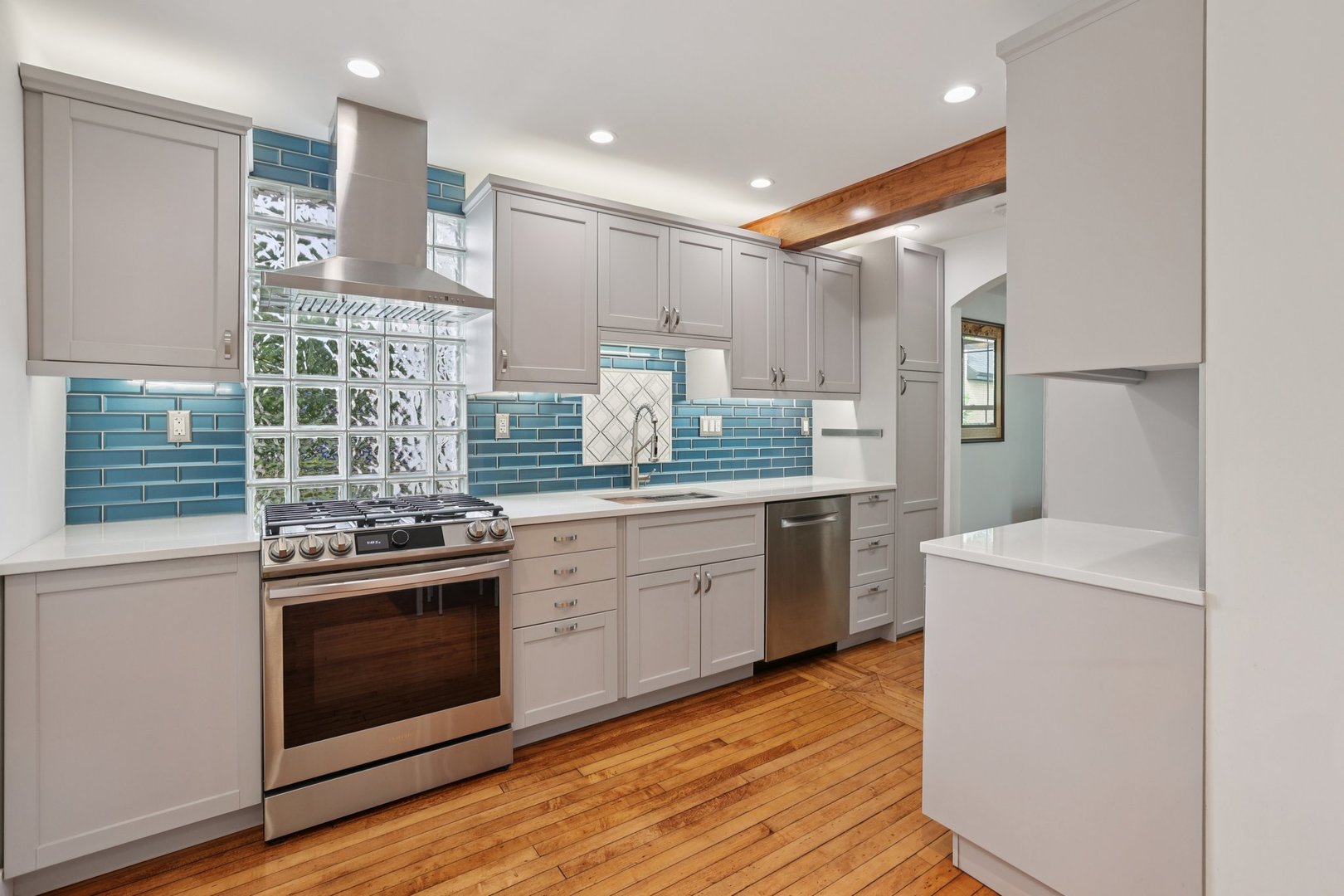 1313 Scoville Avenue, Berwyn, IL 60402