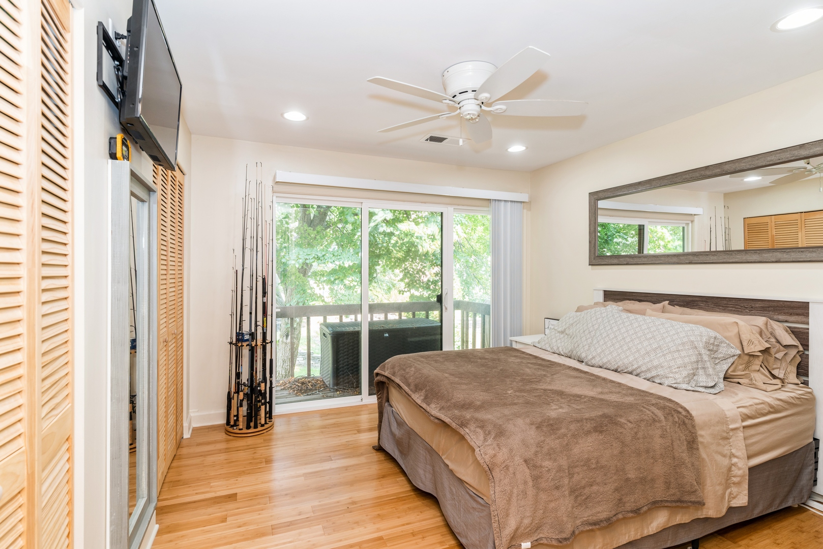 40 Bermuda Colony #5, Fox Lake, IL 60020