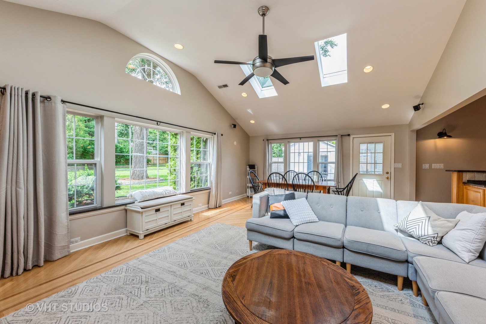 317 Grove Street, Mundelein, IL 60060