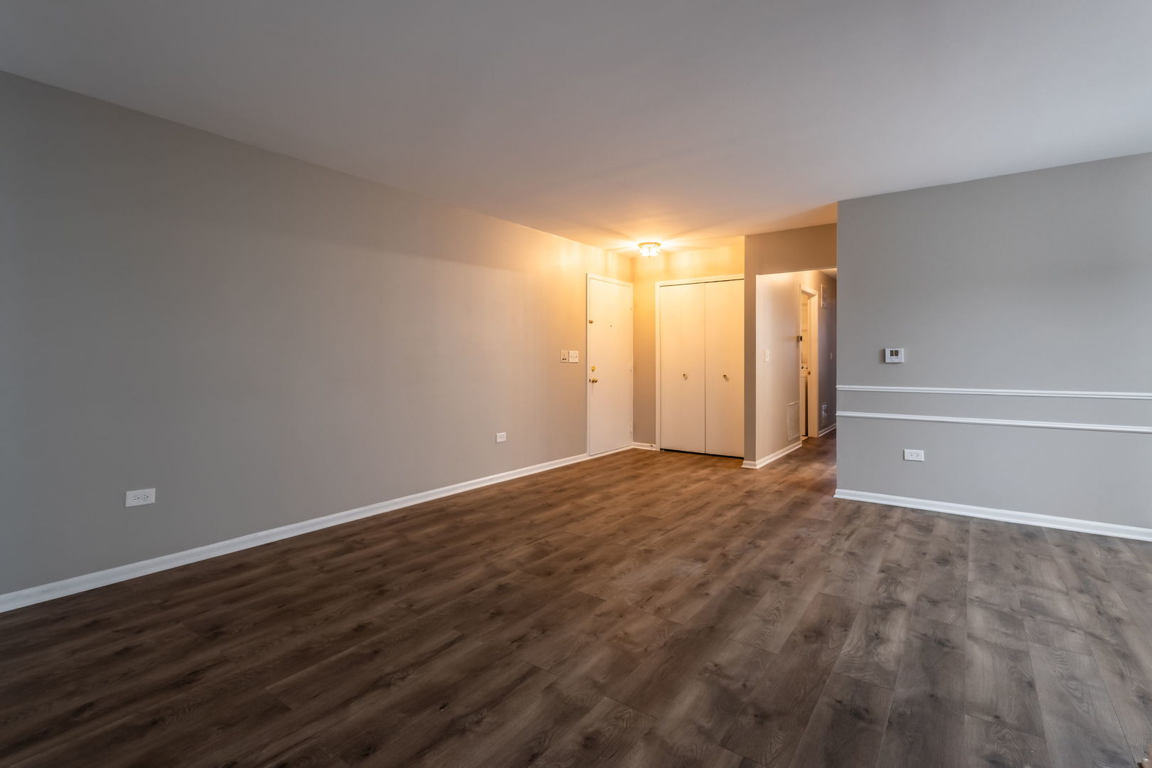 216 Westminster Court #5A, Schaumburg, IL 60193
