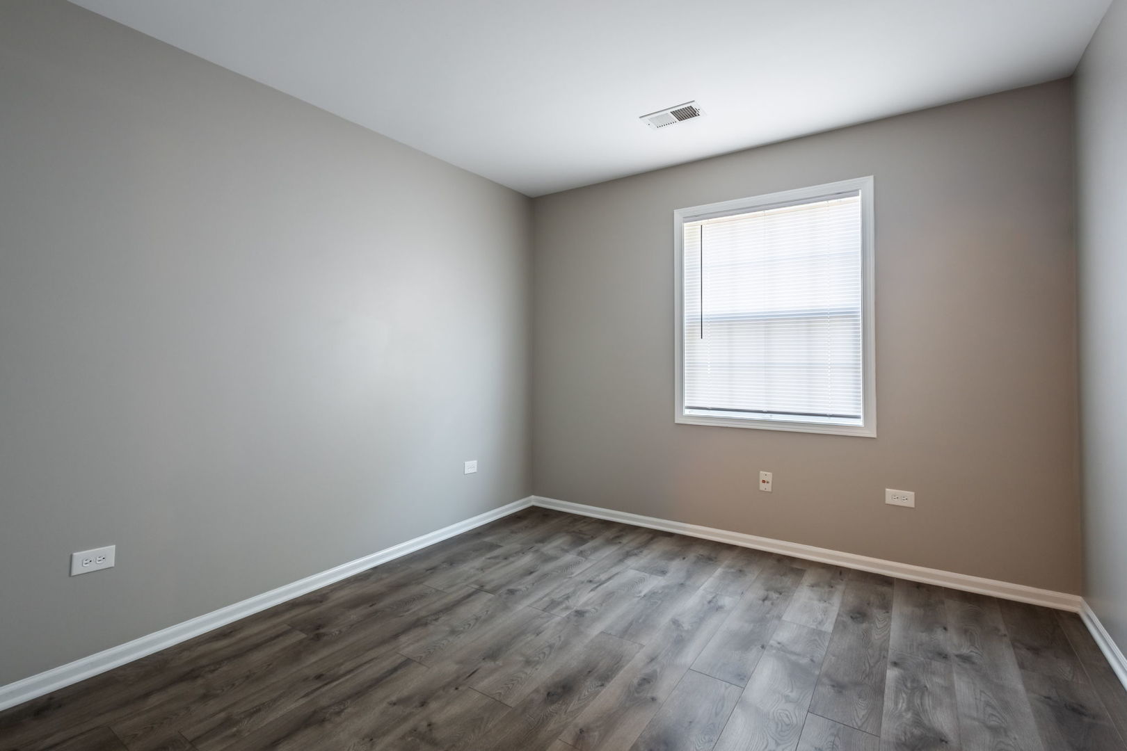 216 Westminster Court #5A, Schaumburg, IL 60193
