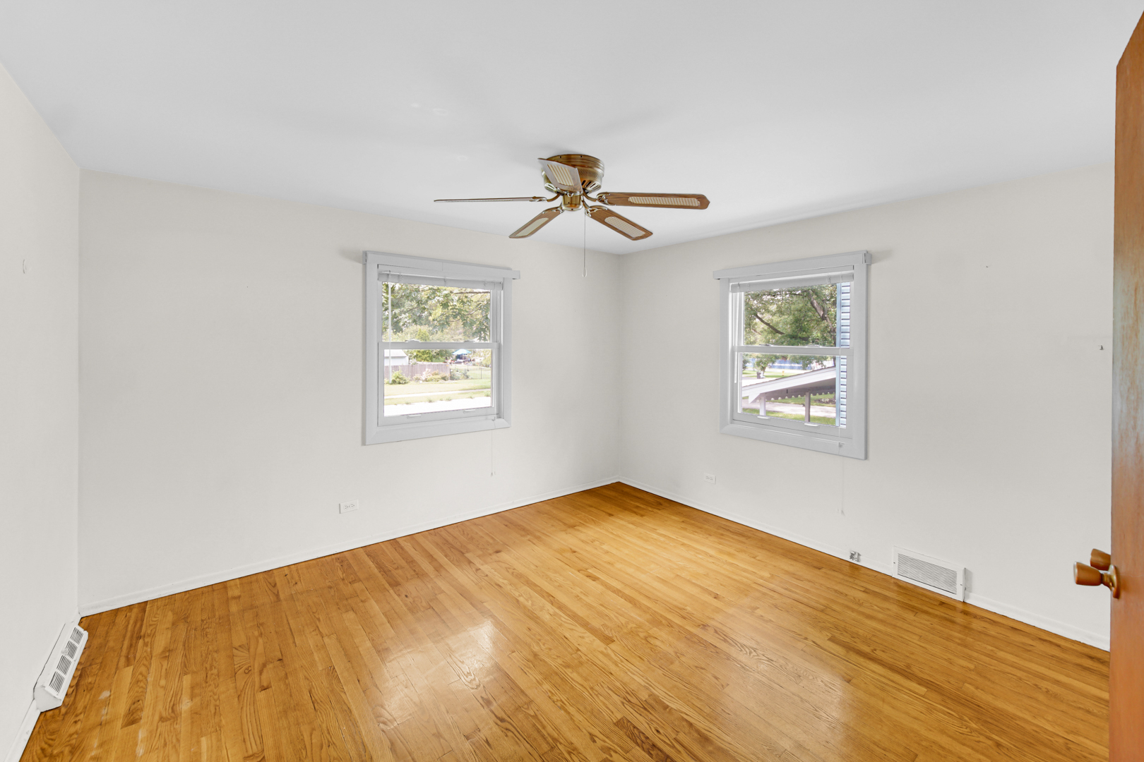 3909 Williams Street, Downers Grove, IL 60515