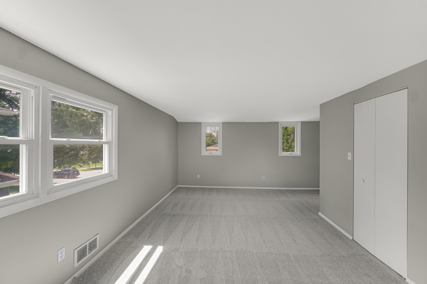 3909 Williams Street, Downers Grove, IL 60515