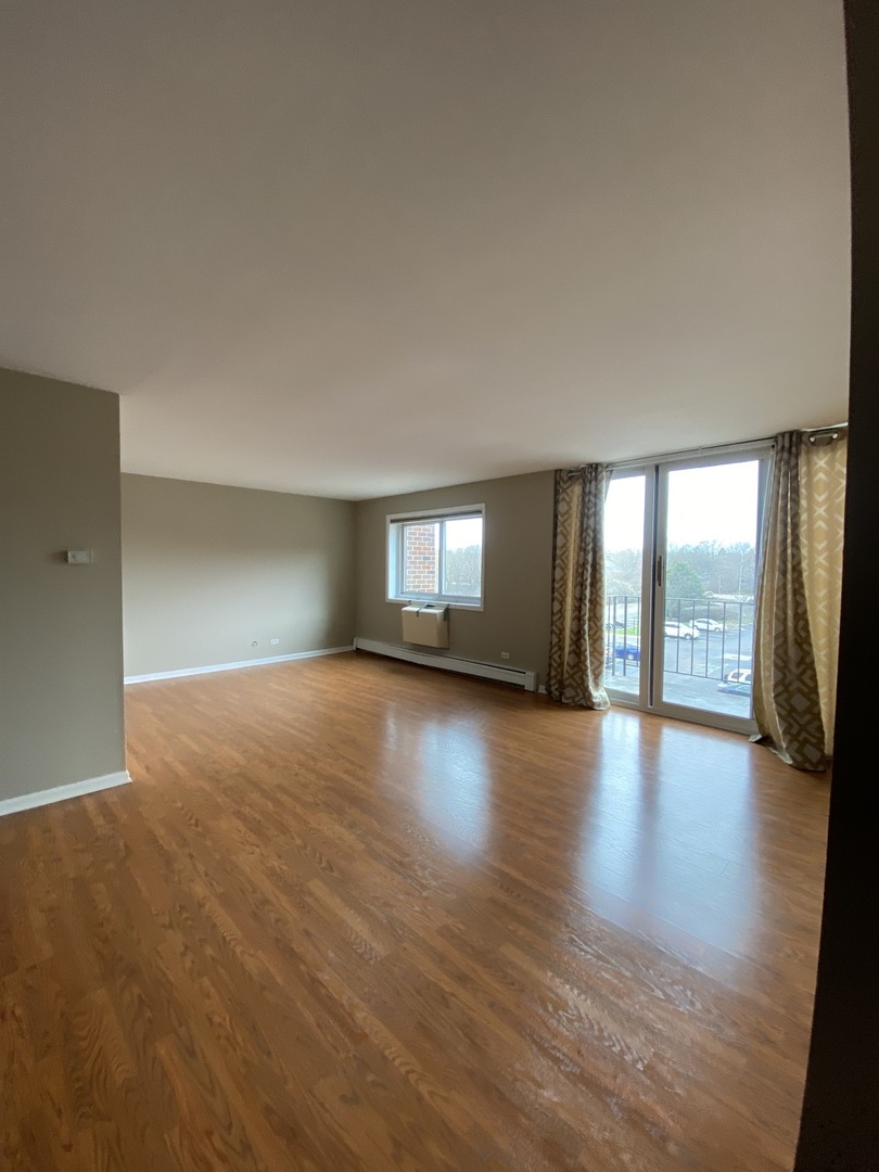 4721 Saint Joseph Creek Road #3H, Lisle, IL 60532