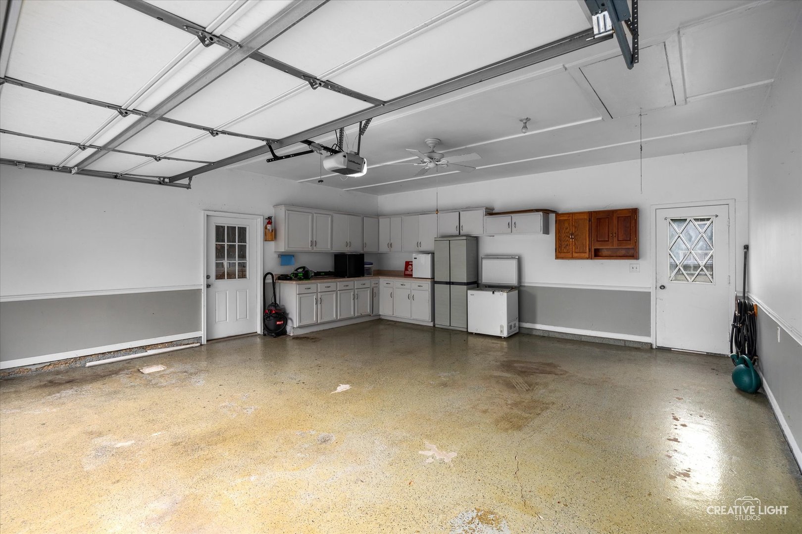 105 E Oak Knoll Drive, Hinckley, IL 60520