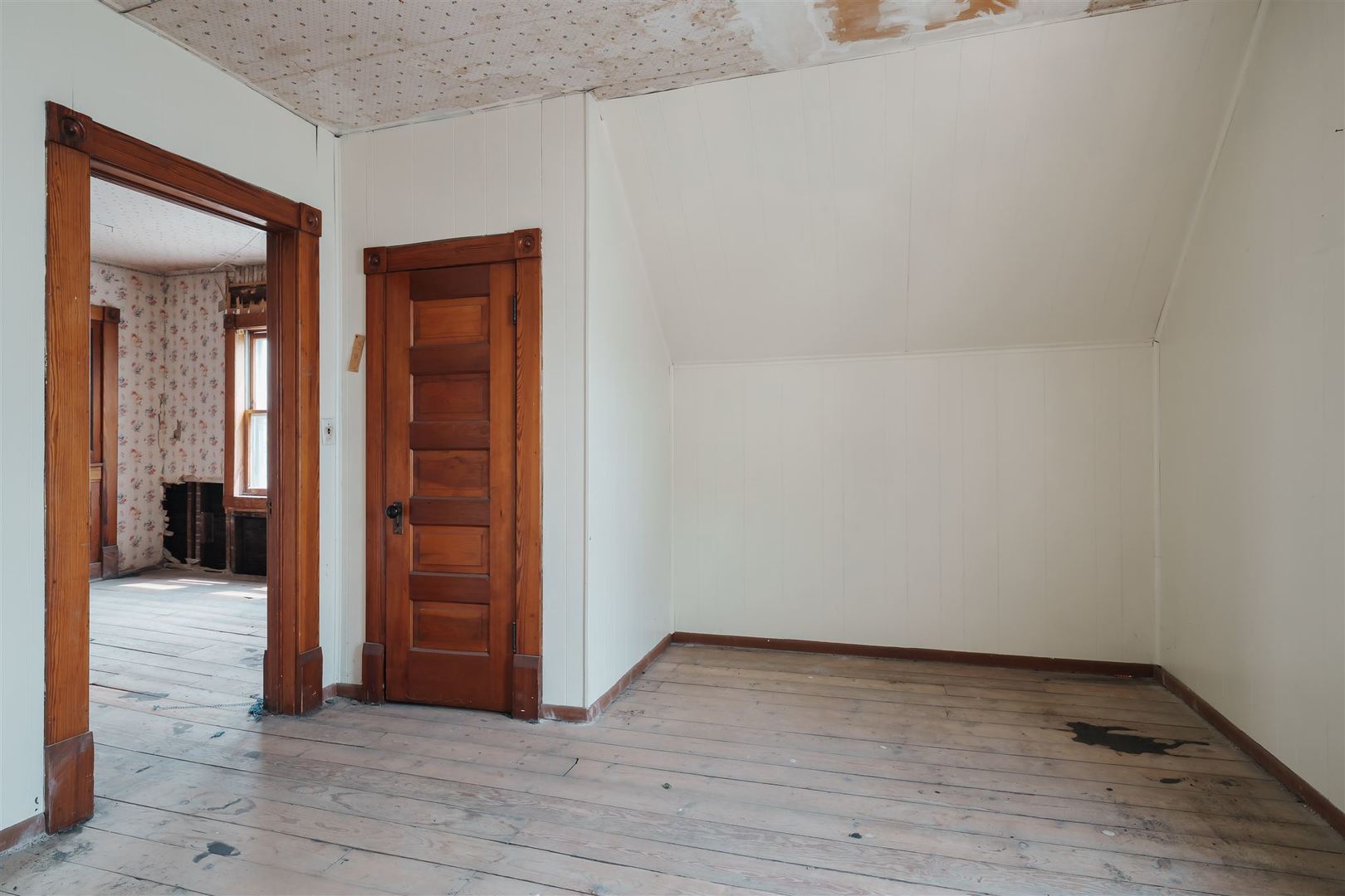 1405 W Mulberry Street, Bloomington, IL 61701