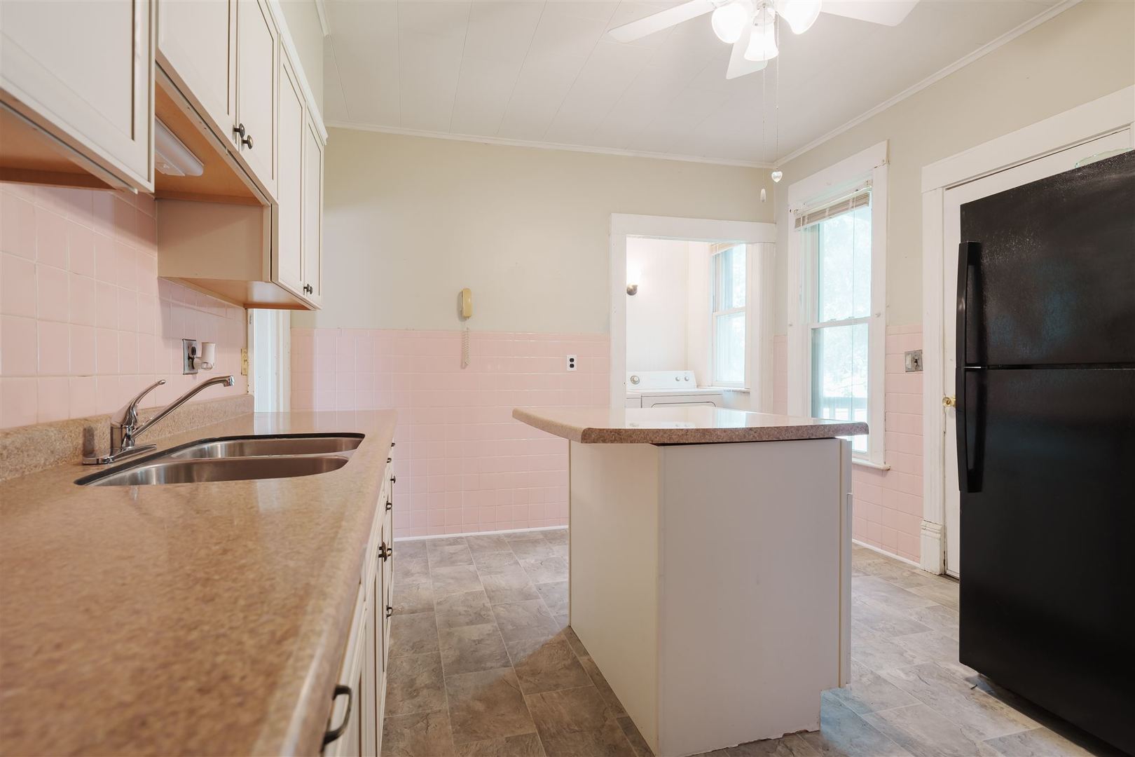 1405 W Mulberry Street, Bloomington, IL 61701