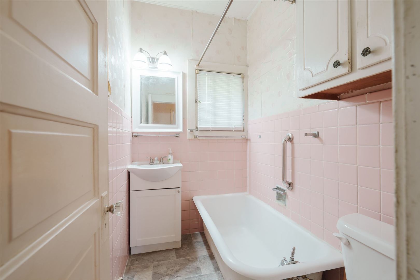 1405 W Mulberry Street, Bloomington, IL 61701