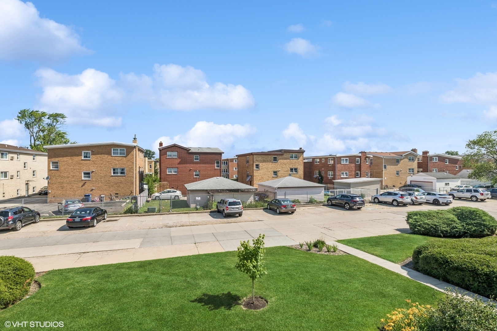 910 Beau Drive #211, Des Plaines, IL 60016