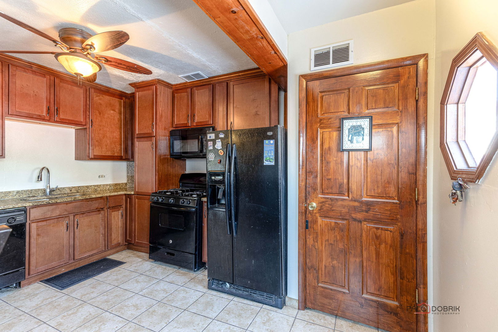 2010 S 16th Avenue, Broadview, IL 60155