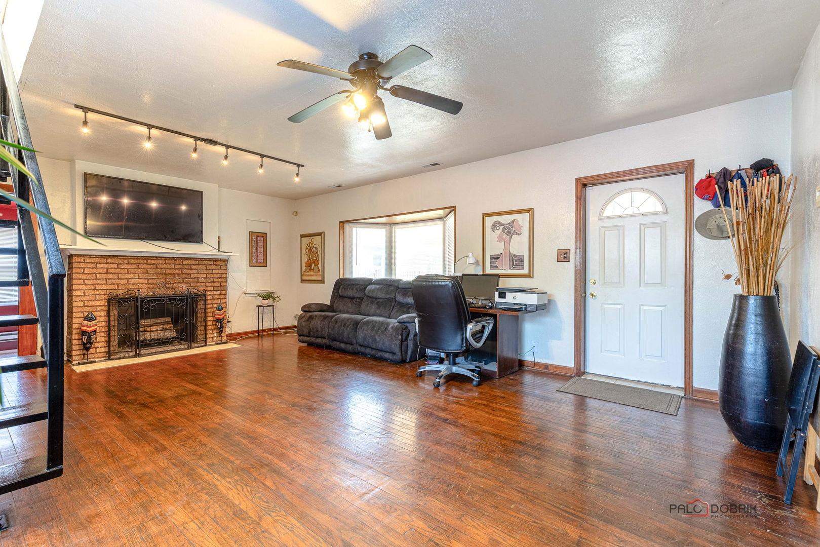 2010 S 16th Avenue, Broadview, IL 60155