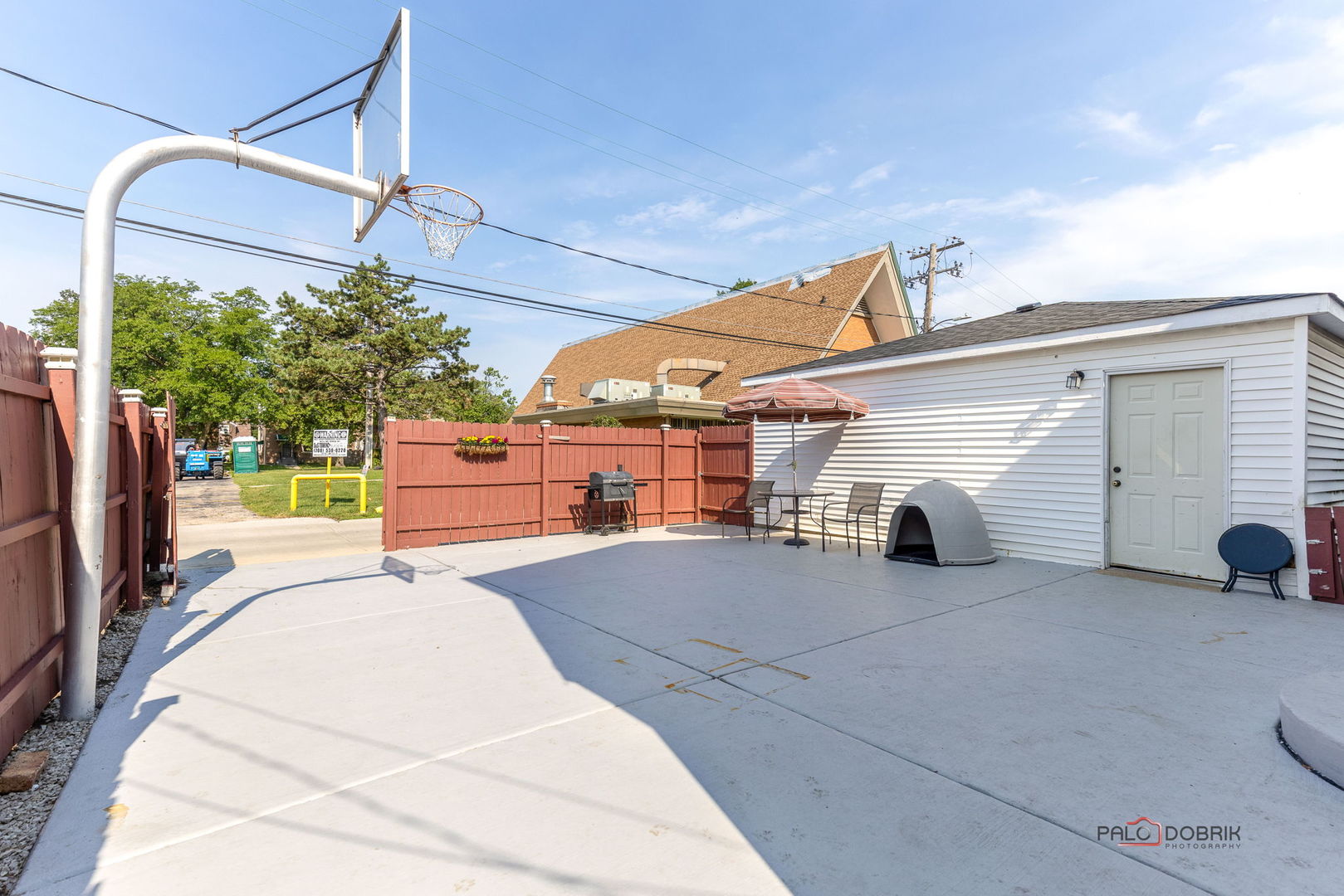 2010 S 16th Avenue, Broadview, IL 60155