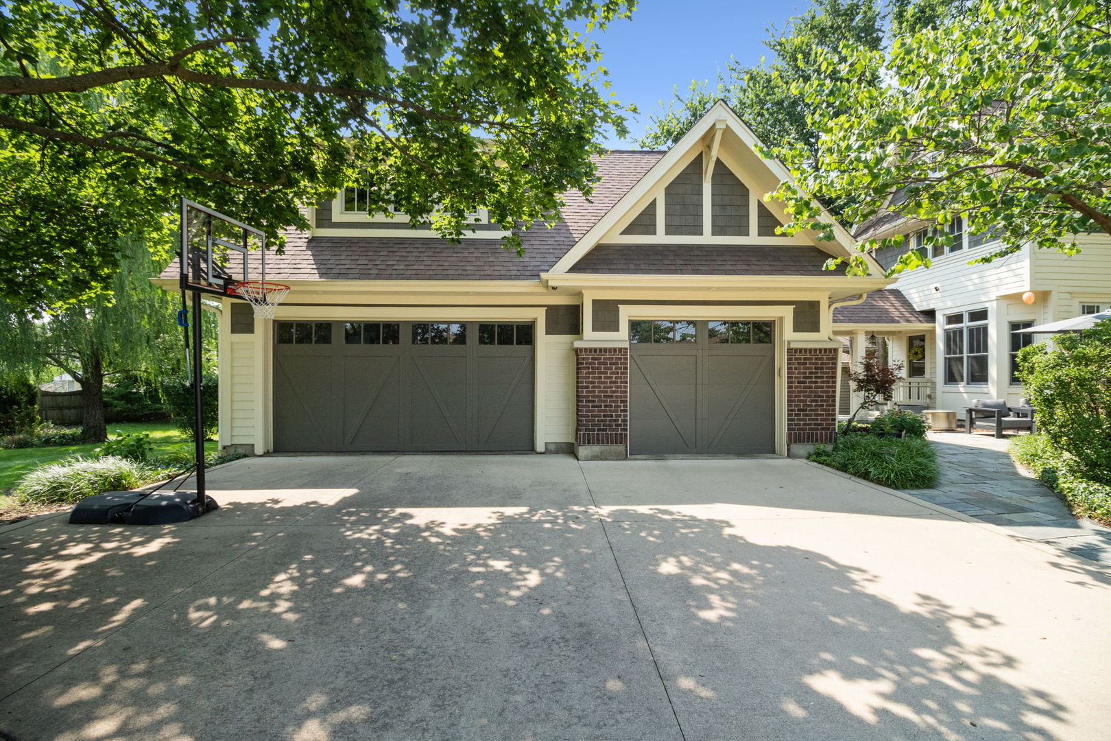 610 Hammerschmidt Avenue, Lombard, IL 60148