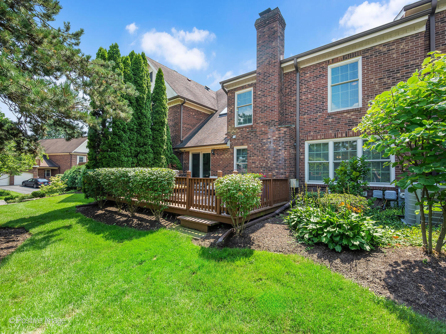 832 N Driveway Road, Glen Ellyn, IL 60137