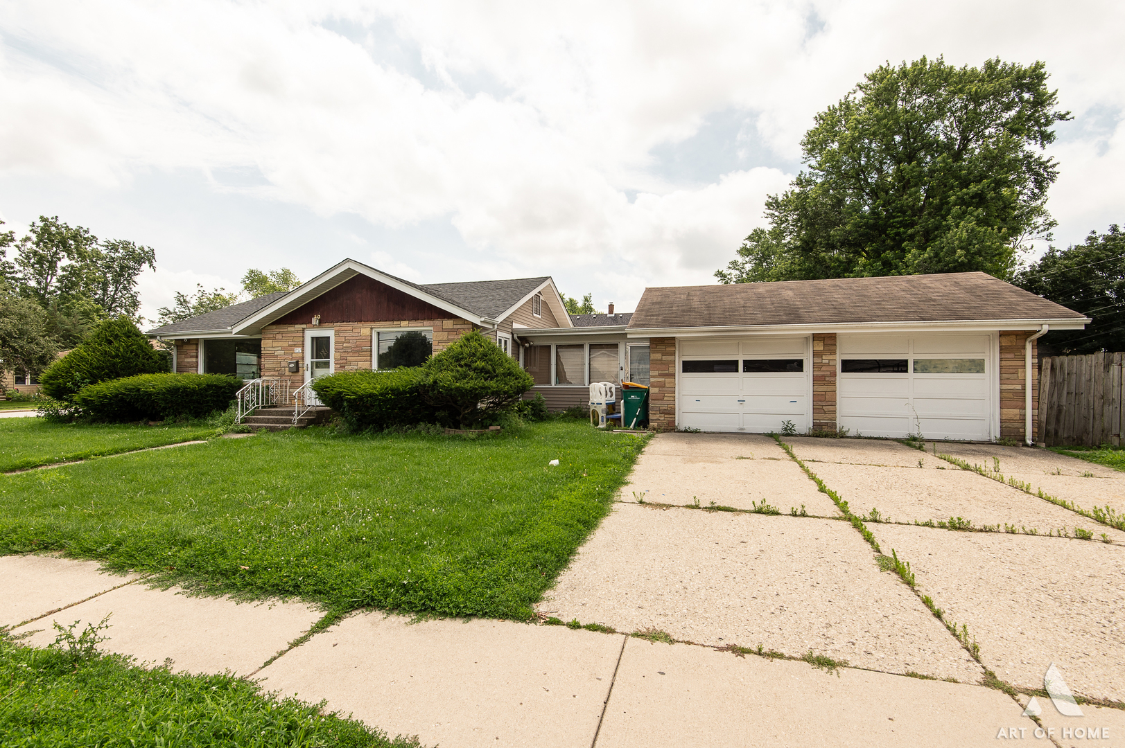851 Washburn Street, Elgin, IL 60123