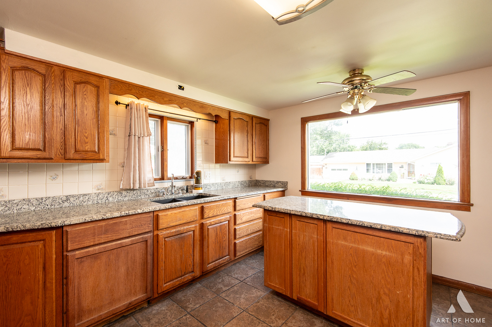 851 Washburn Street, Elgin, IL 60123