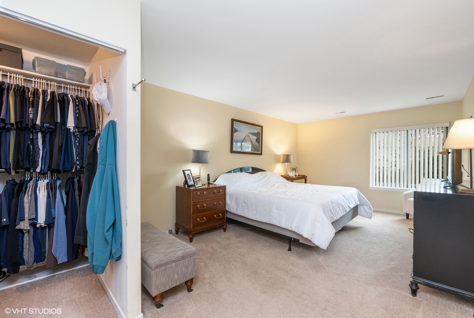3030 Pheasant Creek Drive #207, Northbrook, IL 60062