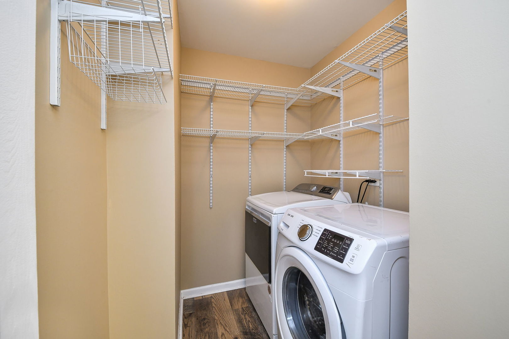 431 Orleans Avenue #431, Naperville, IL 60565