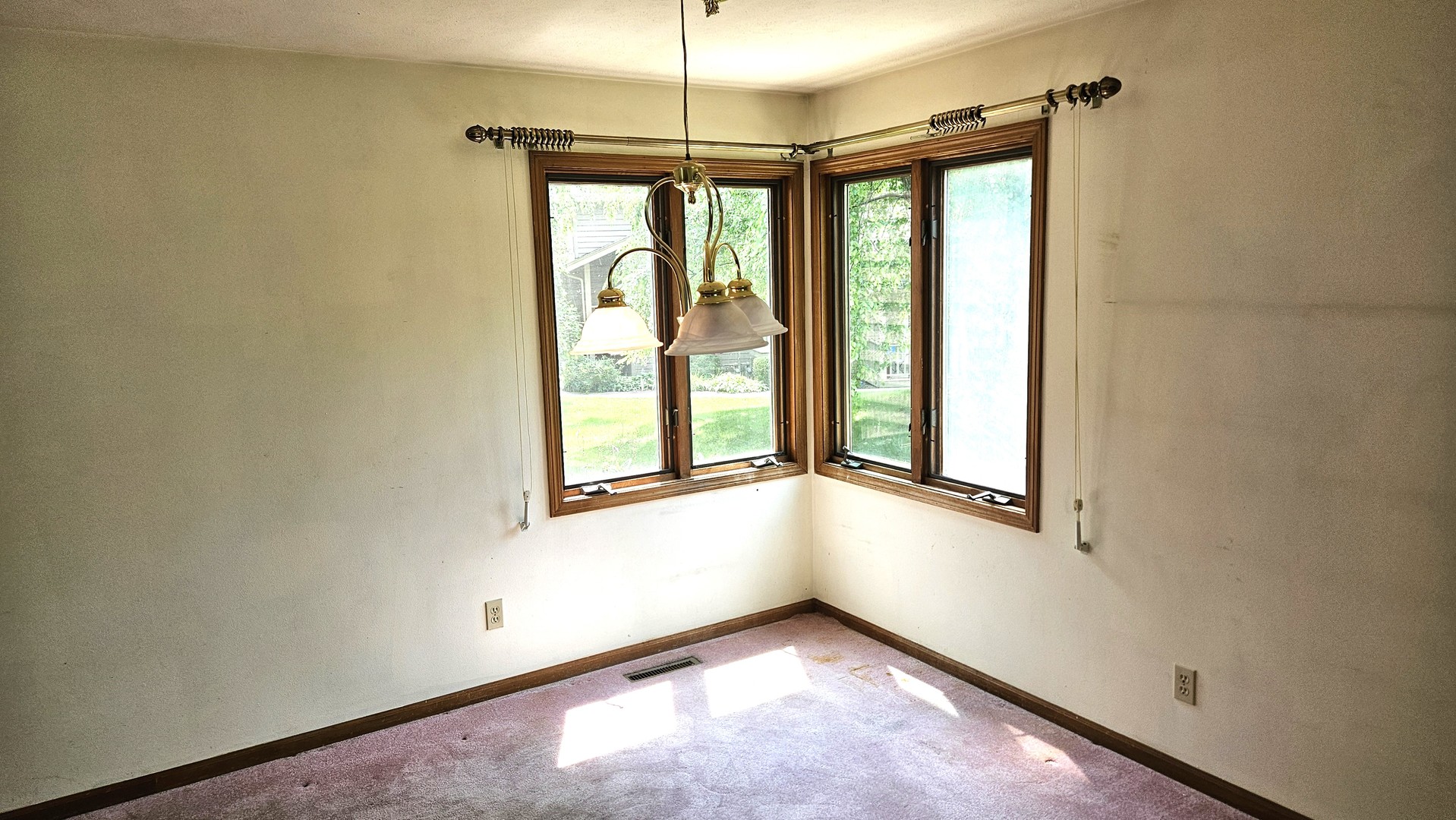 6112 Garrett Lane #6112, Rockford, IL 61107