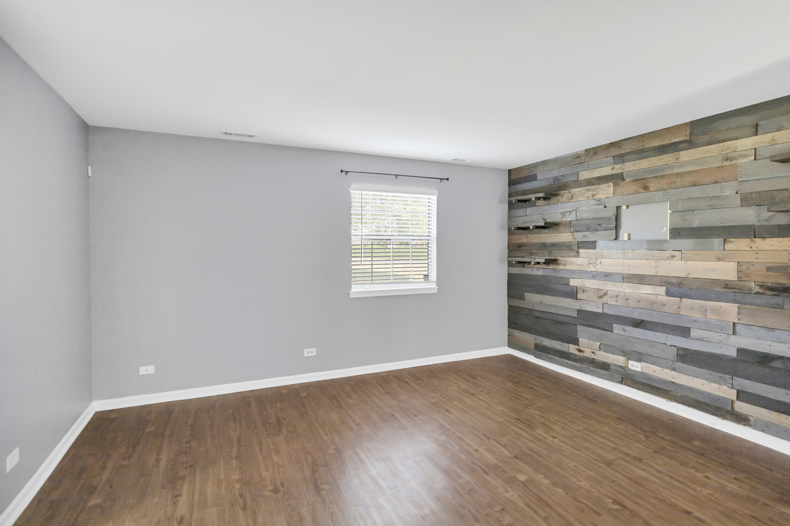 139 N Park Boulevard #C, Streamwood, IL 60107