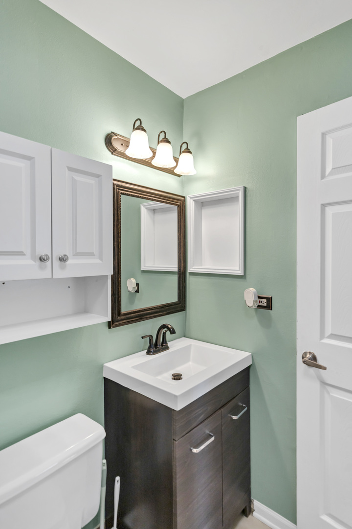 139 N Park Boulevard #C, Streamwood, IL 60107